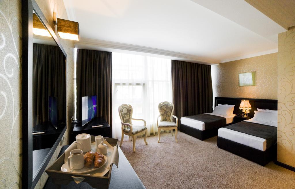 Kalasi Hotel Tiflis Habitación foto
